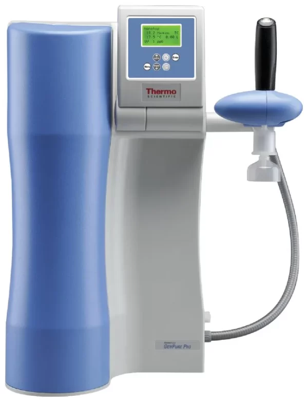 Thermo Scientific™ Barnstead™ GenPure™ Pro Système de purification d’eau UV-COT